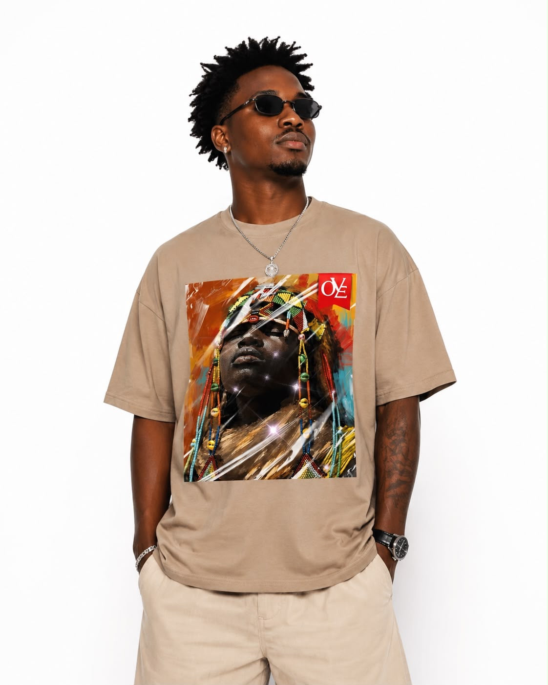 T-shirt Ove — Retrato com Contas